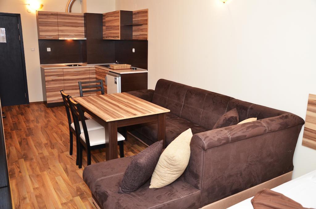 Ivtour Apartments In Yalta Complex Золоті Піски Номер фото