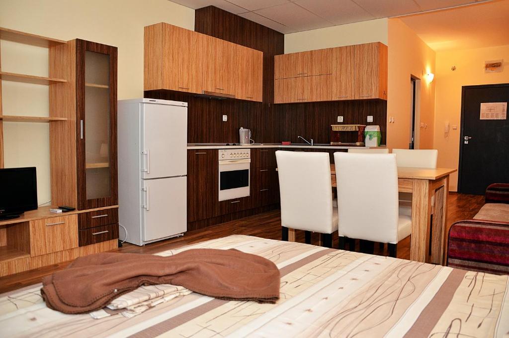 Ivtour Apartments In Yalta Complex Золоті Піски Номер фото